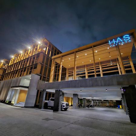Has Pattaya Hotel Exterior foto